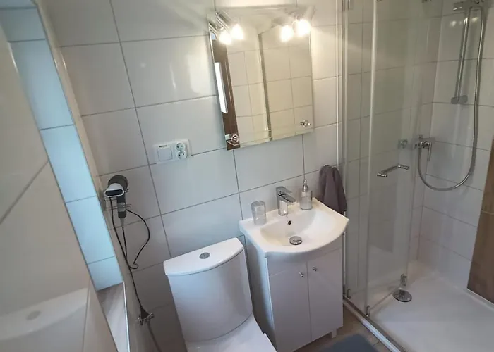 Pod Lipami Apartment Jedlina-Zdroj